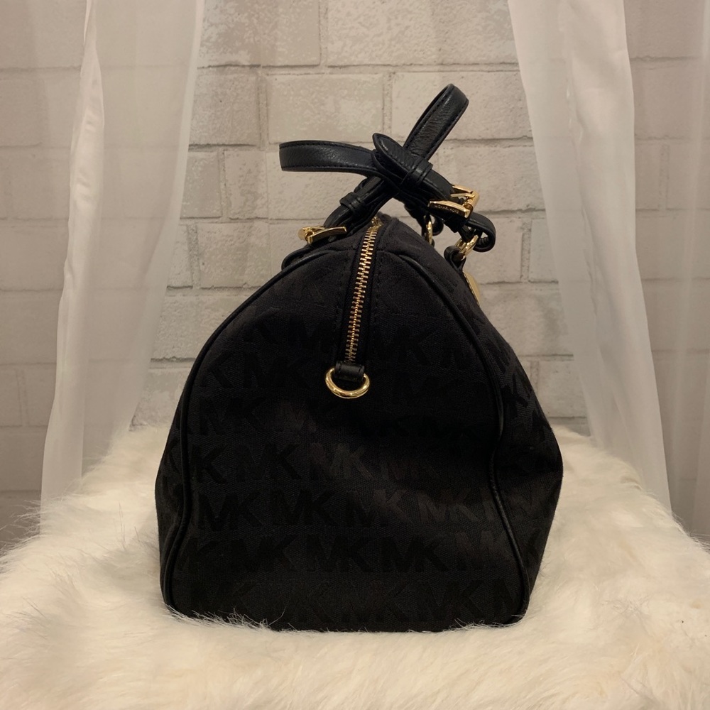 MK purse - Picture 2 of 5
